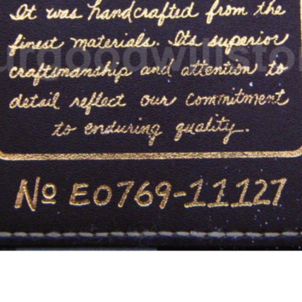 COACH PURSE (NAVY) Authentic